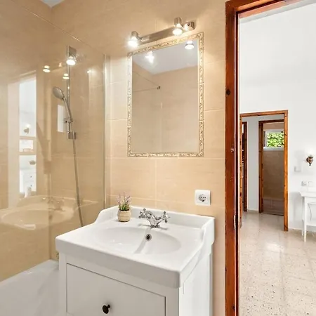 Villa Casa Kintore A Beautiful Family Friendly Situated In The Heart Of S'Algar