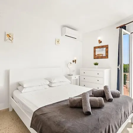 Villa Casa Kintore A Beautiful Family Friendly Situated In The Heart Of S'Algar
