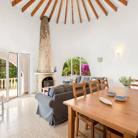 Βίλα Casa Kintore A Beautiful Family Friendly Situated In The Heart Of S'Algar