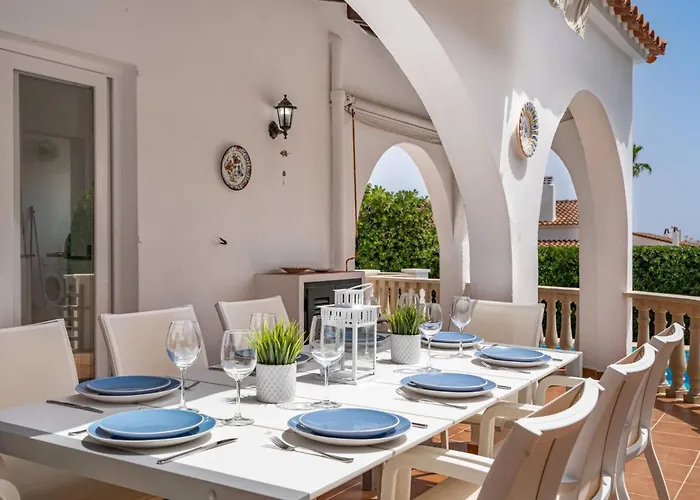 Villa Casa Kintore A Beautiful Family Friendly Situated In The Heart Of