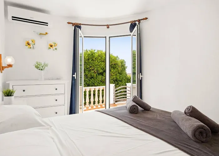 Villa Casa Kintore A Beautiful Family Friendly Situated In The Heart Of